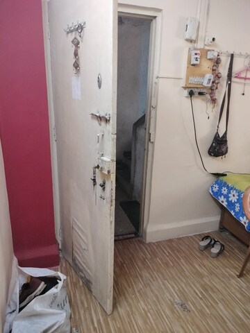 Bathroom in 1 BHK Apartment at Thane East – for Rent