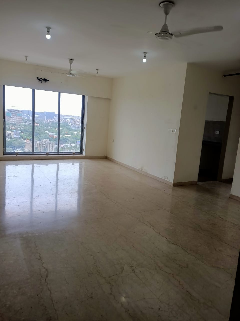 2 BHK 687 Sq.Ft. Apartment in Hubtown Hillcrest