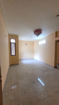 2 BHK + Study Room Builder Floor For Sale in Dilshad Colony
