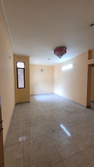 2 BHK Builder Floor For Sale in Dilshad Colony