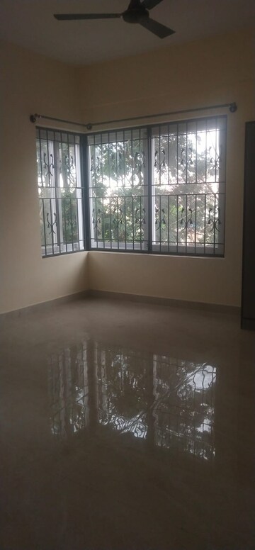 Room in 4 BHK Builder Floor at Jp Nagar Phase 1 – for Rent