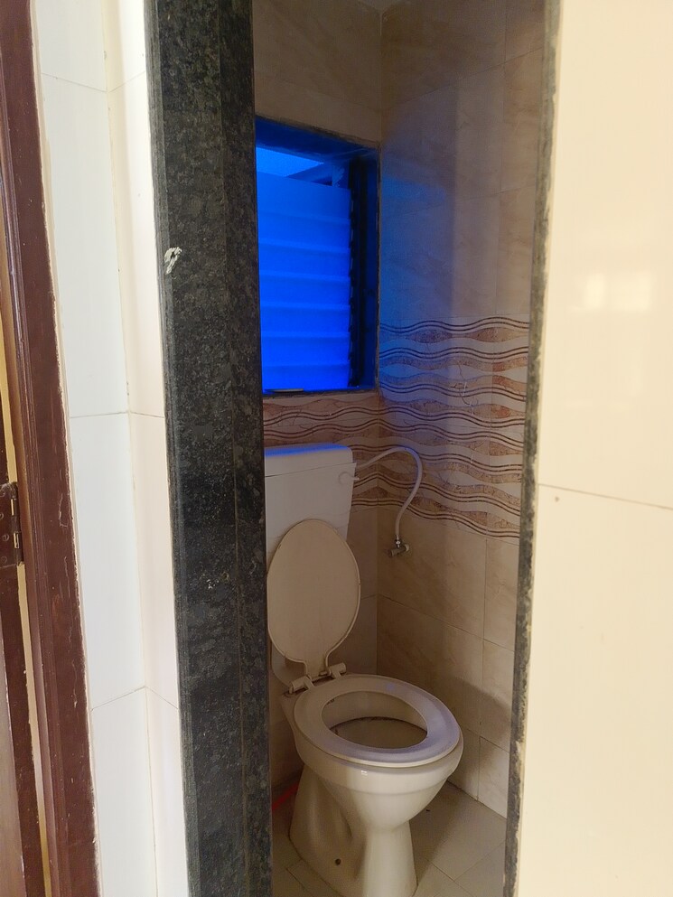 Bathroom, navkar-building 1 Bedroom 585 Sq.Ft. Apartment In Nalasopara West Palghar 9268368