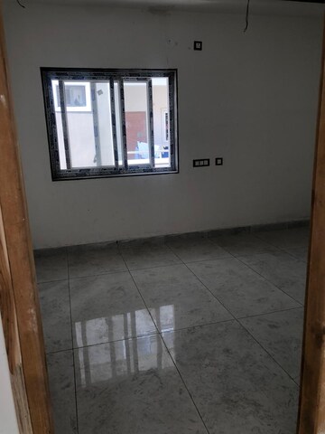 Room in 3 BHK Apartment at Film Nagar – for Sale