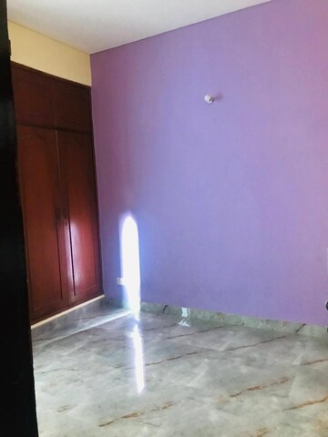 Room in 3 BHK Independent House at Palam Vihar – for Rent