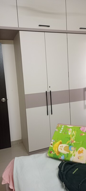 Furnished Amenities in 1 BHK Apartment at Lodha Vista, Lower Parel – for Rent