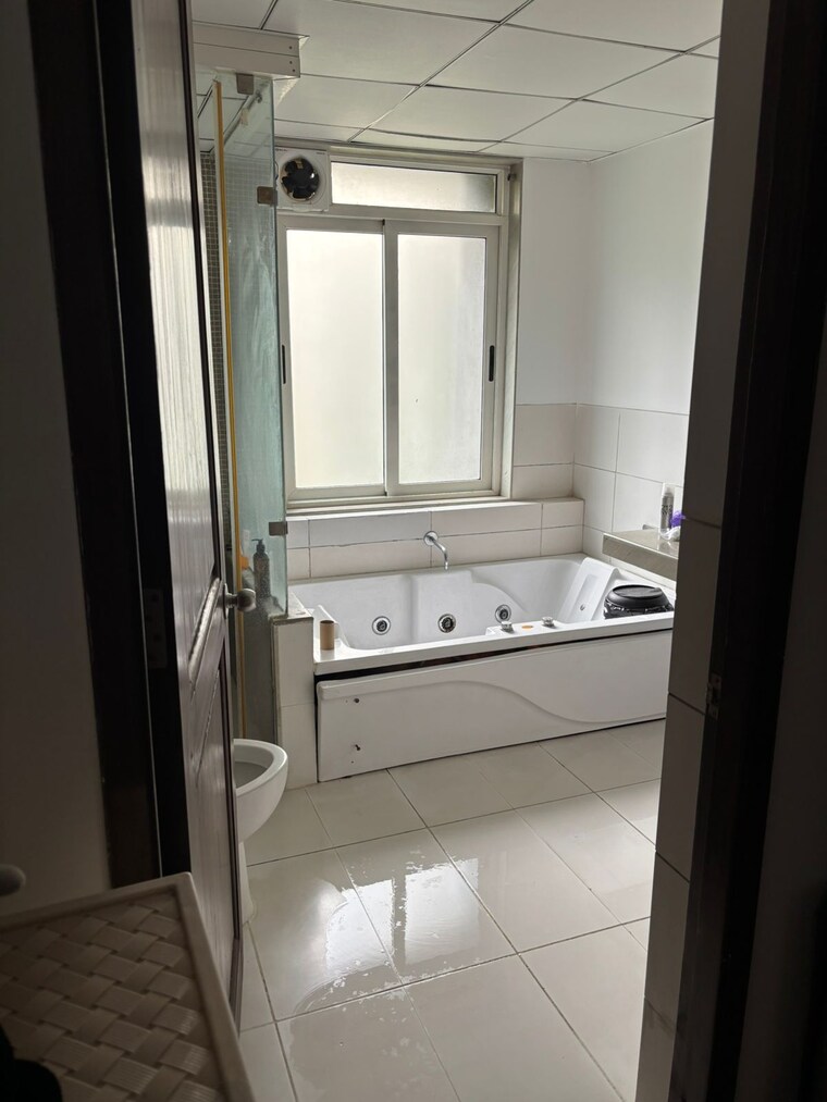 Bathroom, marvel-isola 4 Bedroom 4750 Sq.Ft. Apartment In Mohammadwadi Pune 9268416