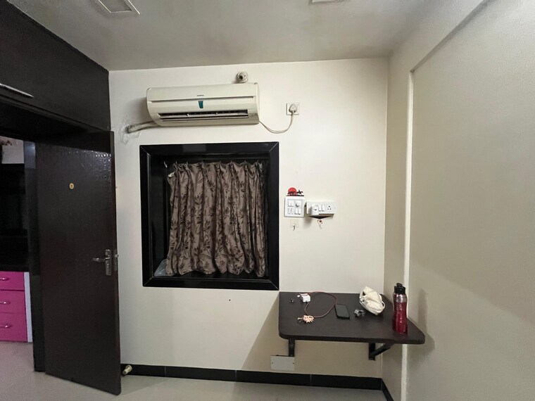 Team Area, gokuldham-complex 1 Bedroom 400 Sq.Ft. Apartment In Goregaon East Mumbai 9268438