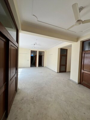 4 BHK Villa For Rent in Sector 27
