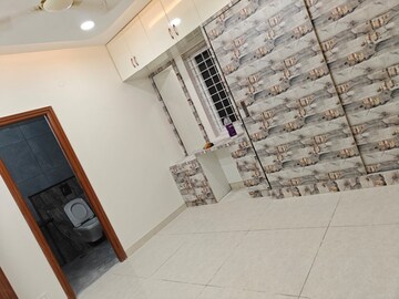Room in 3 BHK Apartment at Aparna Sarovar Zenith, Nallagandla – for Rent