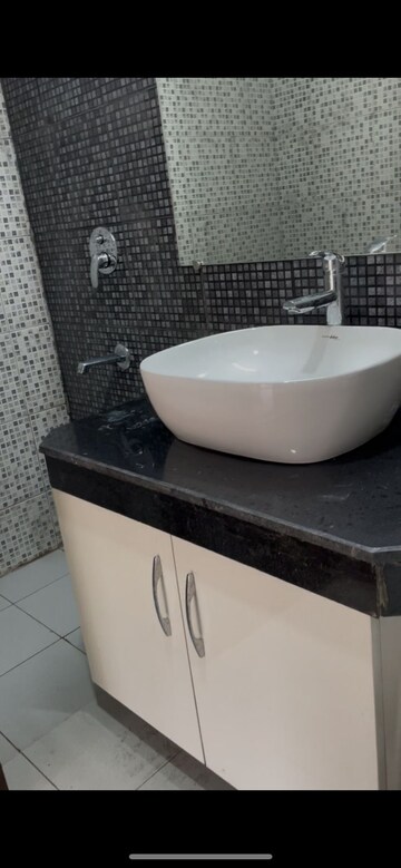 Bathroom in 3 BHK Apartment at Gardenia Gateway, Sector 75 – for Rent