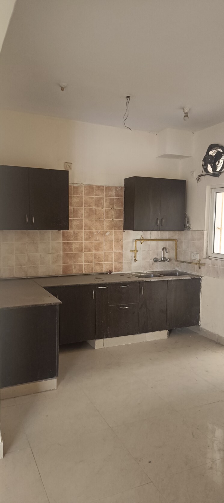 Kitchen, gardenia-golf-city 3 Bedroom 1350 Sq.Ft. Apartment In Sector 75 Noida 9268466