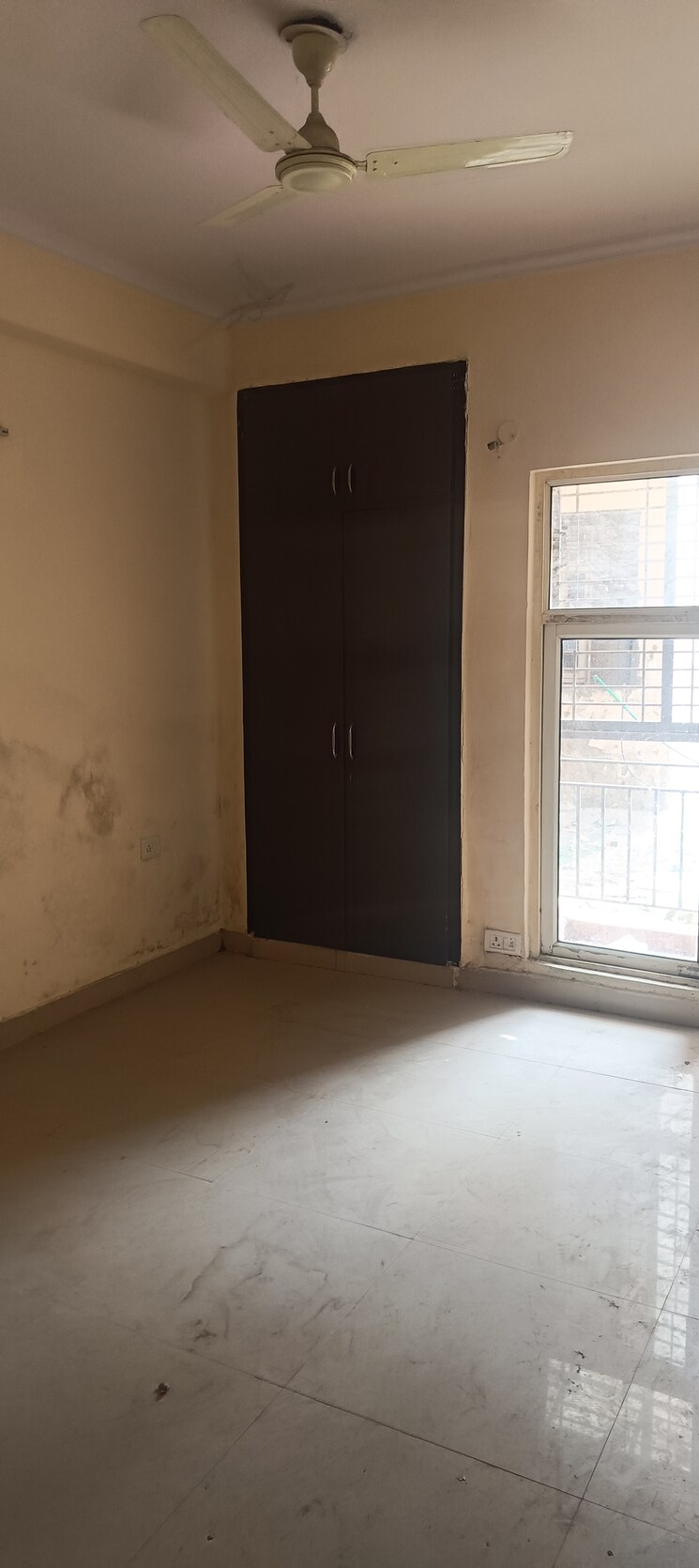 Room, gardenia-golf-city 3 Bedroom 1350 Sq.Ft. Apartment In Sector 75 Noida 9268466