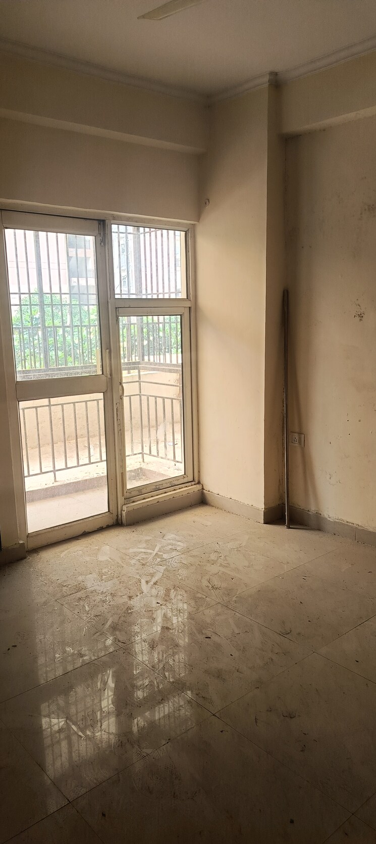 Room, gardenia-golf-city 3 Bedroom 1350 Sq.Ft. Apartment In Sector 75 Noida 9268466