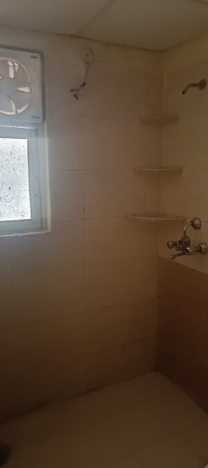 Room in 3 BHK Apartment at Gardenia Golf City, Sector 75 – for Rent