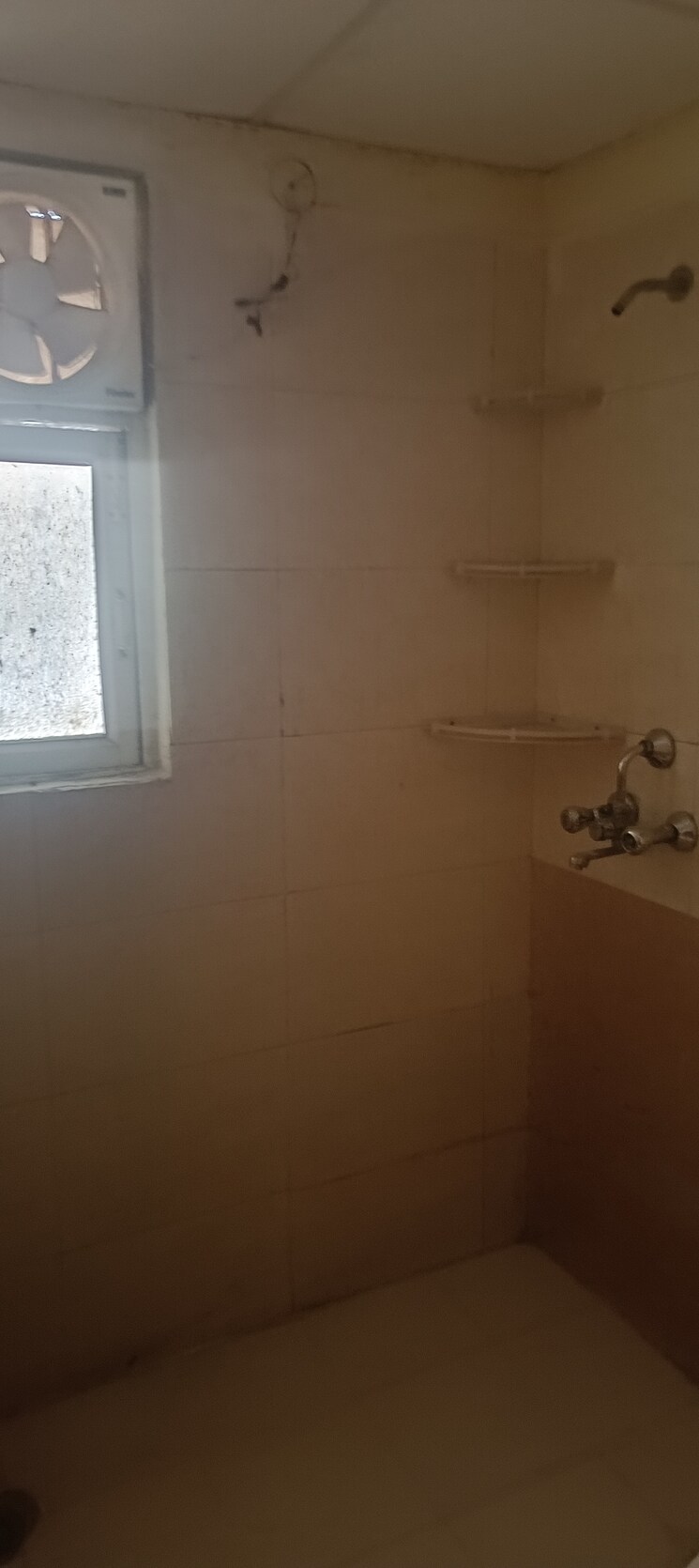 Room, gardenia-golf-city 3 Bedroom 1350 Sq.Ft. Apartment In Sector 75 Noida 9268466