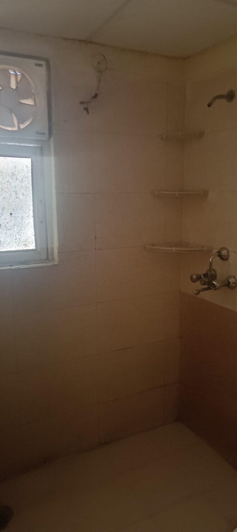 Room, gardenia-golf-city 3 Bedroom 1350 Sq.Ft. Apartment In Sector 75 Noida 9268466