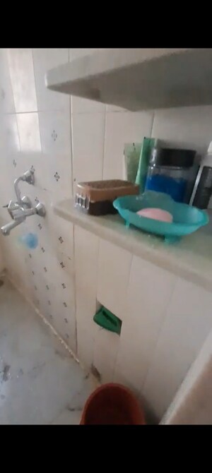 Bathroom in 1 BHK Apartment at Manish Darshan Andheri, Andheri East – for Rent