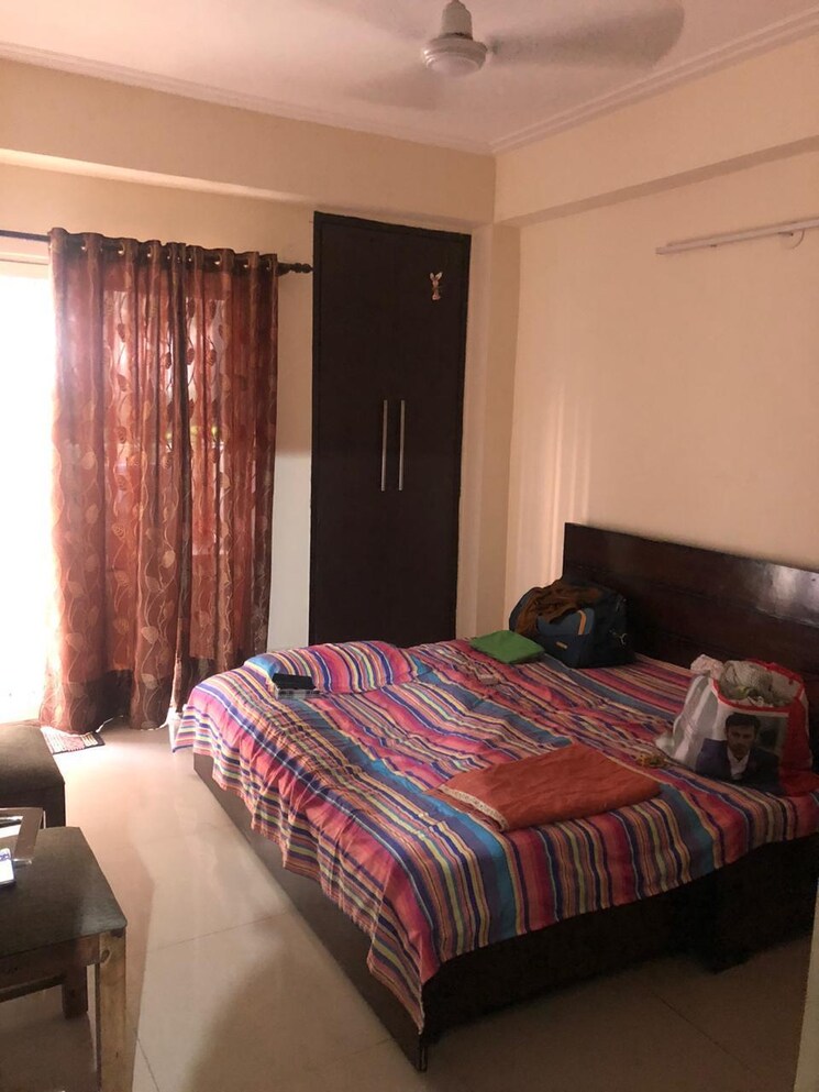 Bedroom, amrapali-crystal-homes 3 Bedroom 1700 Sq.Ft. Apartment In Sector 76 Noida 9268499