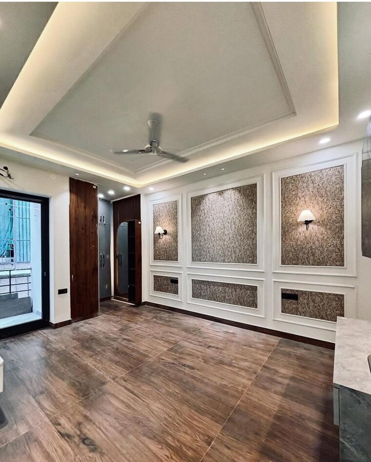 Room, puri-aman-vilas 3 Bedroom 250 Sq.Yd. Builder Floor In Sector 89 Faridabad 9268512