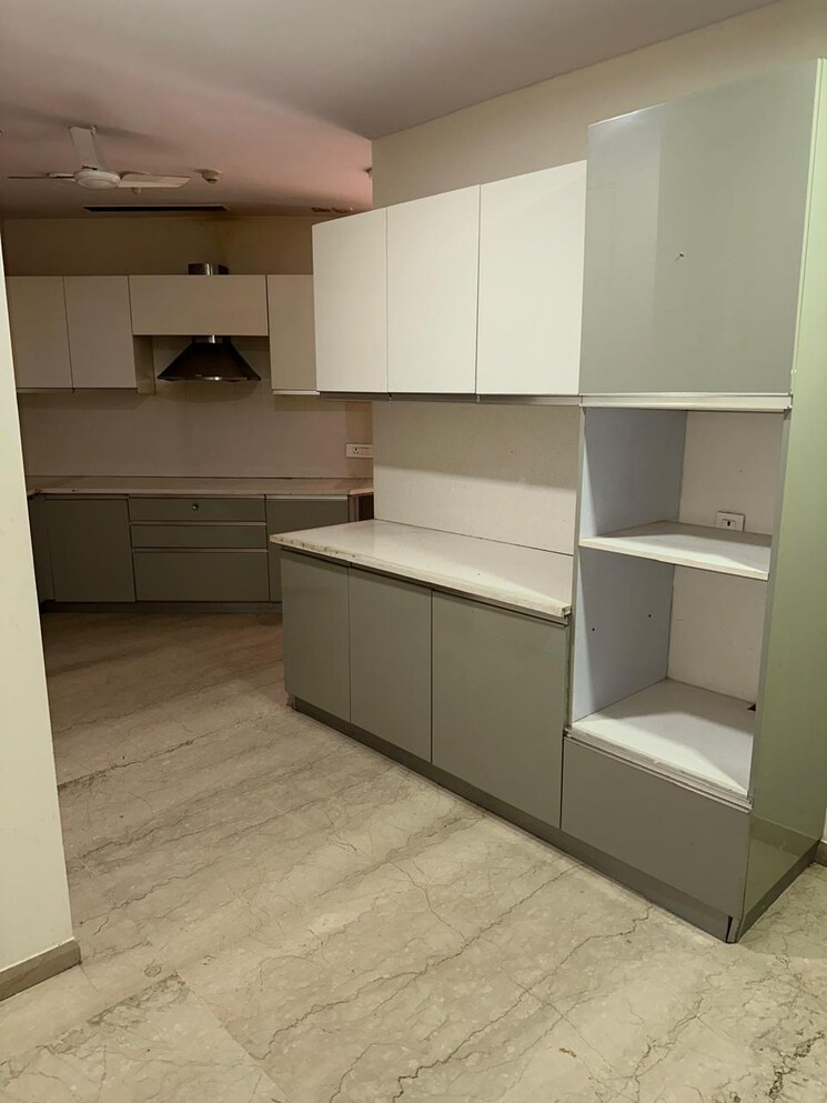 Kitchen, omkar-1973 4 Bedroom 2800 Sq.Ft. Apartment In Worli Mumbai 9268521