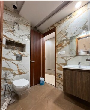 Bathroom in 3 BHK Builder Floor at BP Homes, Sector 85 – for Sale