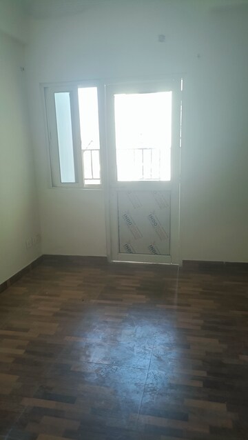 Room in 3 BHK Apartment at Gardenia Gateway, Sector 75 – for Rent