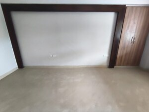 Room in 4 BHK Apartment at Civitech Stadia, Sector 79 – for Rent