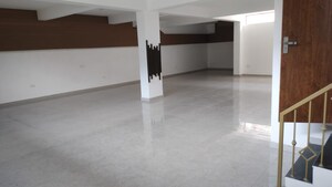 Room in 3 BHK Apartment at Amrapali Silicon City, Sector 76 – for Rent