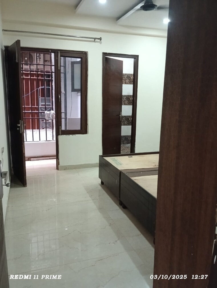 Room, pir machalla 3 Bedroom 1100 Sq.Ft. Builder Floor In Pir Machalla Zirakpur 9268543