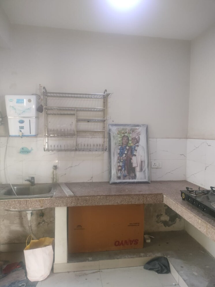 Kitchen, gardenia-golf-city 3 Bedroom 1550 Sq.Ft. Apartment In Sector 75 Noida 9268544