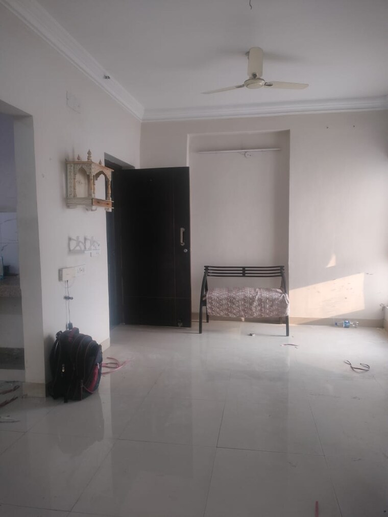 Living Room, gardenia-golf-city 3 Bedroom 1550 Sq.Ft. Apartment In Sector 75 Noida 9268544