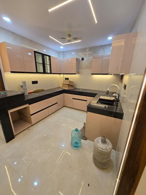 Kitchen in 2 BHK Builder Floor at Sant Nagar – for Rent