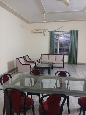 3 BHK Builder Floor For Rent in Sector 16