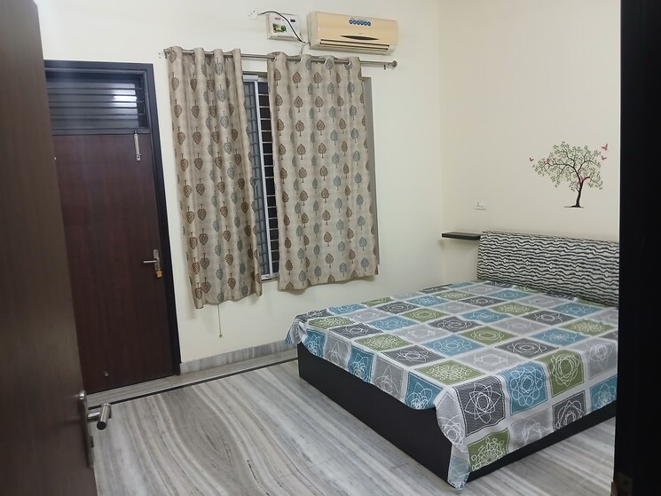 Bedroom, sector 16 3 Bedroom 400 Sq.Yd. Builder Floor In Sector 16 Hisar 9268556