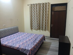 Bedroom in 3 BHK Builder Floor at Sector 16 – for Rent
