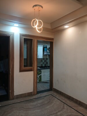 Furnished Amenities in 3 BHK Builder Floor at Model Town – for Rent