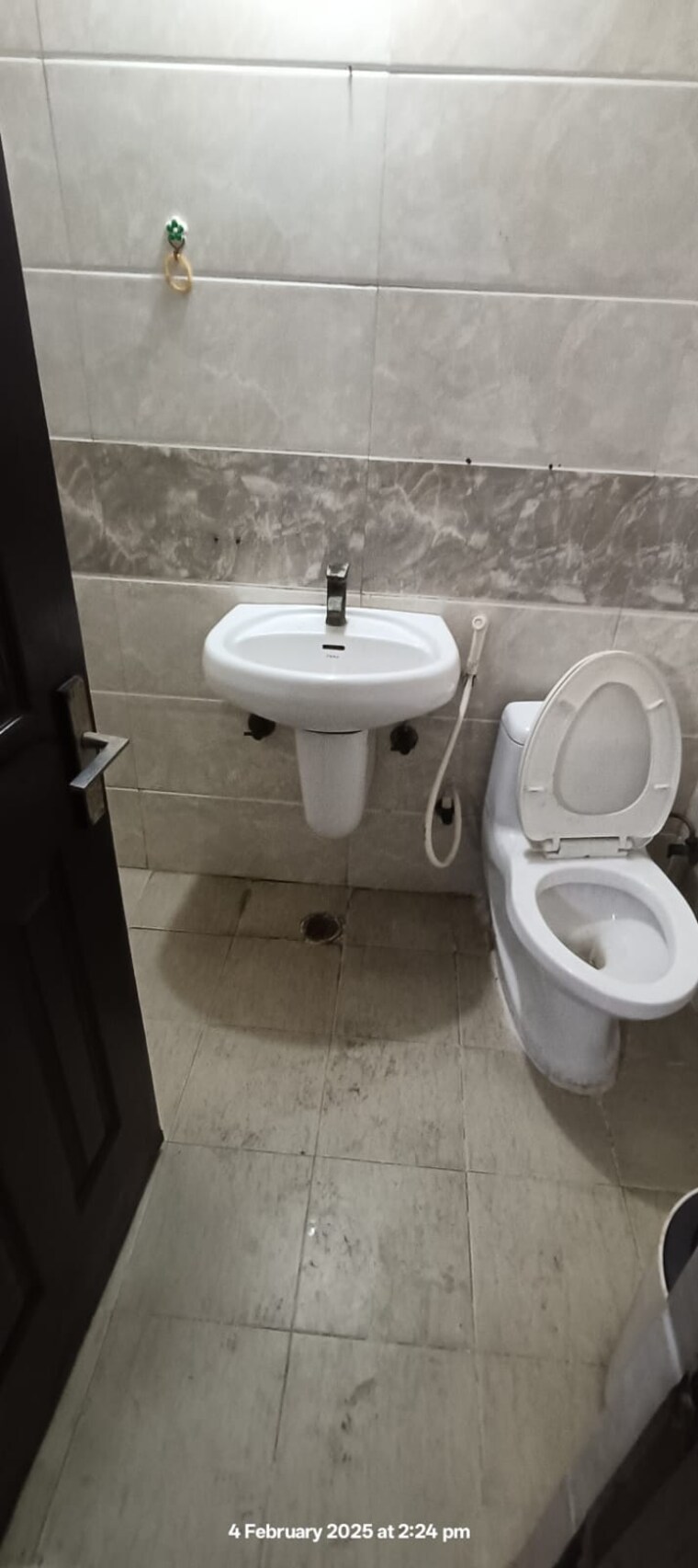 Bathroom, supertech-cape-town 3 Bedroom 1295 Sq.Ft. Apartment In Sector 74 Noida 9268561