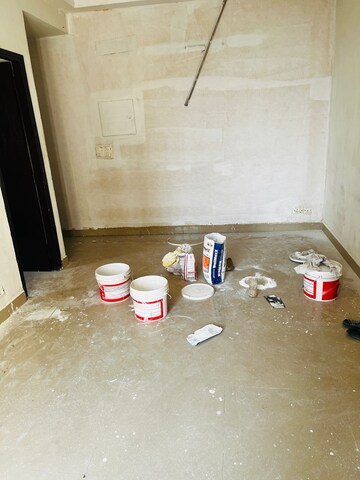 Bathroom in 3 BHK Apartment at Amrapali Silicon City, Sector 76 – for Rent