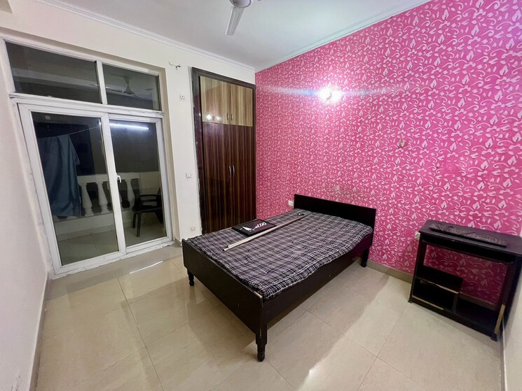 Living Room, amrapali-silicon-city 3 Bedroom 1545 Sq.Ft. Apartment In Sector 76 Noida 9268602
