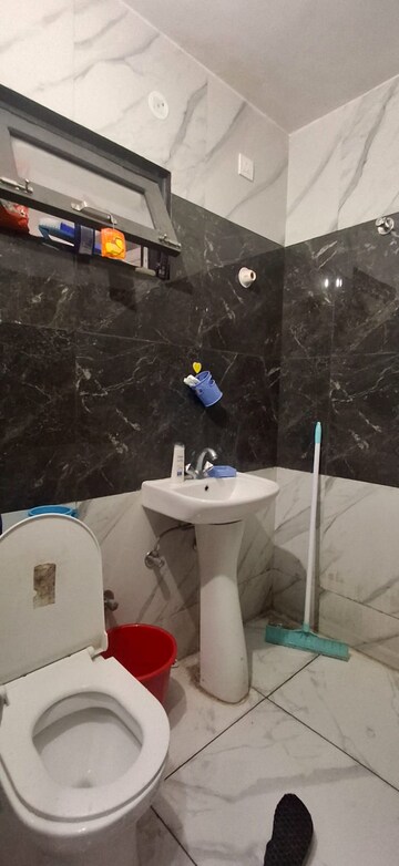 Master Bedroom in 1 BHK Builder Floor at Sahastradhara Road – for Rent