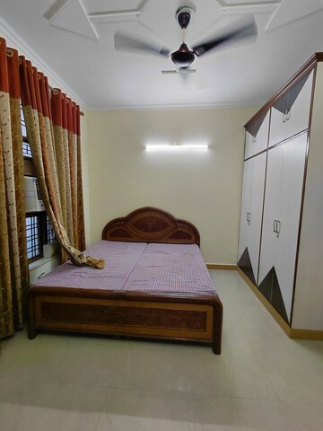 Bedroom in 2 BHK Builder Floor at Spazedge, Sector 47 – for Rent