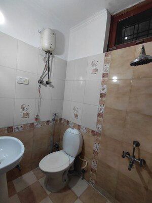 Bathroom in 2 BHK Builder Floor at Spazedge, Sector 47 – for Rent