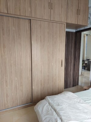 Room in 3 BHK Apartment at Atul Blue Meadows, Andheri East – for Rent