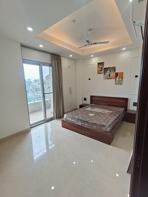 Kitchen in 3 BHK Builder Floor at SAS Tower, Sector 38 – for Rent