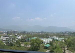 Master Bedroom in 2 BHK Builder Floor at Sahastradhara Road – for Rent