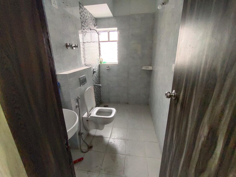 Bathroom, pradhan nagar 3 Bedroom 1500 Sq.Ft. Apartment In Pradhan Nagar Siliguri 9268636