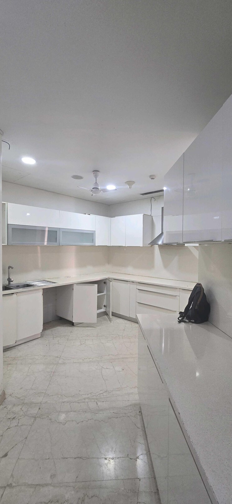 Kitchen, omkar-1973 4 Bedroom 2800 Sq.Ft. Apartment In Worli Mumbai 9268640
