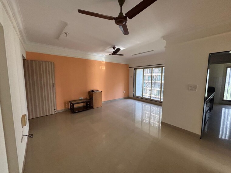 Room, goregaon-west-view-chs 3 Bedroom 950 Sq.Ft. Apartment In Goregaon West Mumbai 9268644