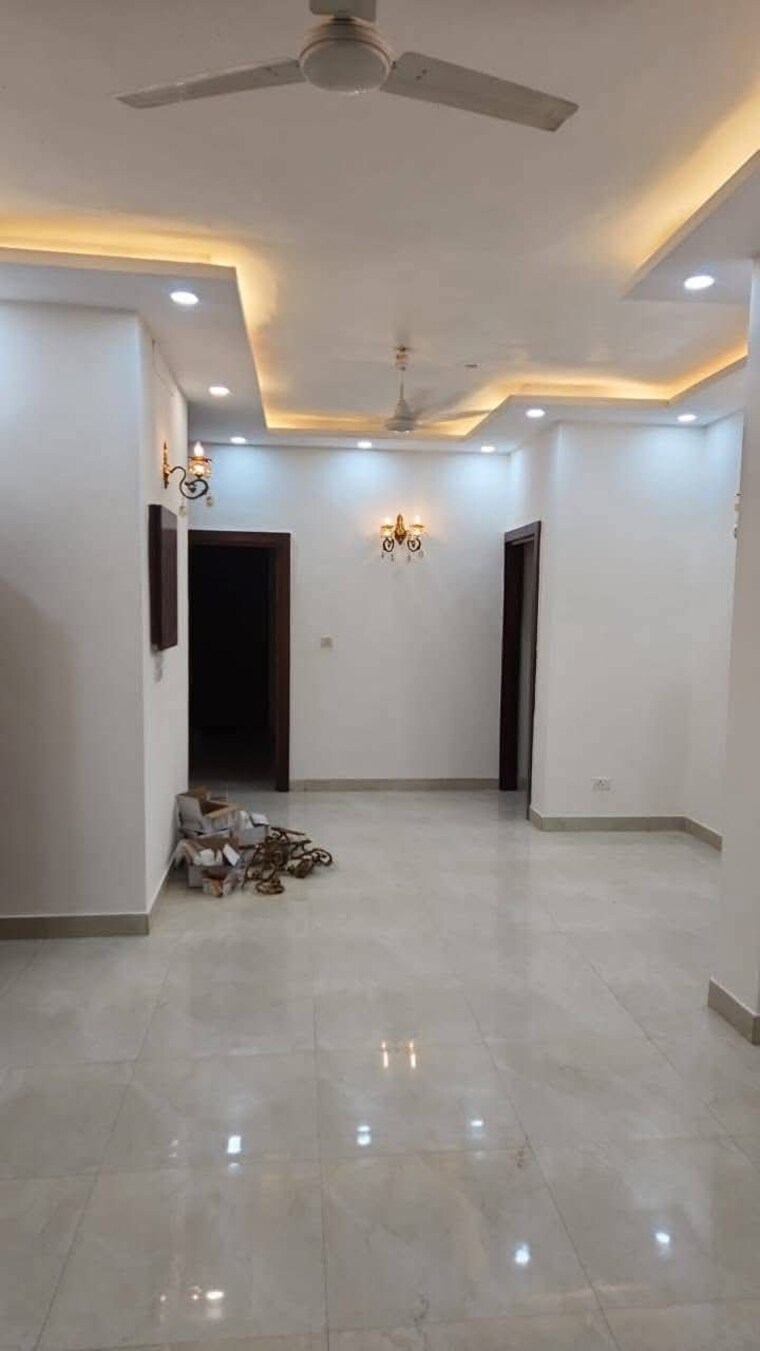 Room, sushant-lok-2 3 Bedroom 300 Sq.Yd. Builder Floor In Sector 57 Gurgaon 9268709