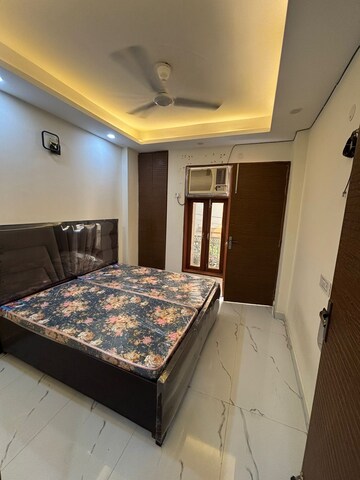 Bedroom in 1 BHK Builder Floor at Saket – for Rent